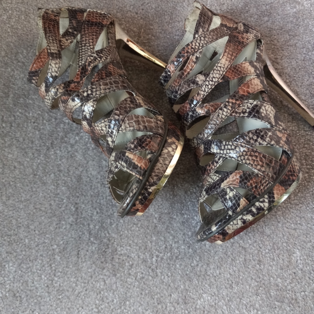 Heeled Sandals - Picture 5 of 7